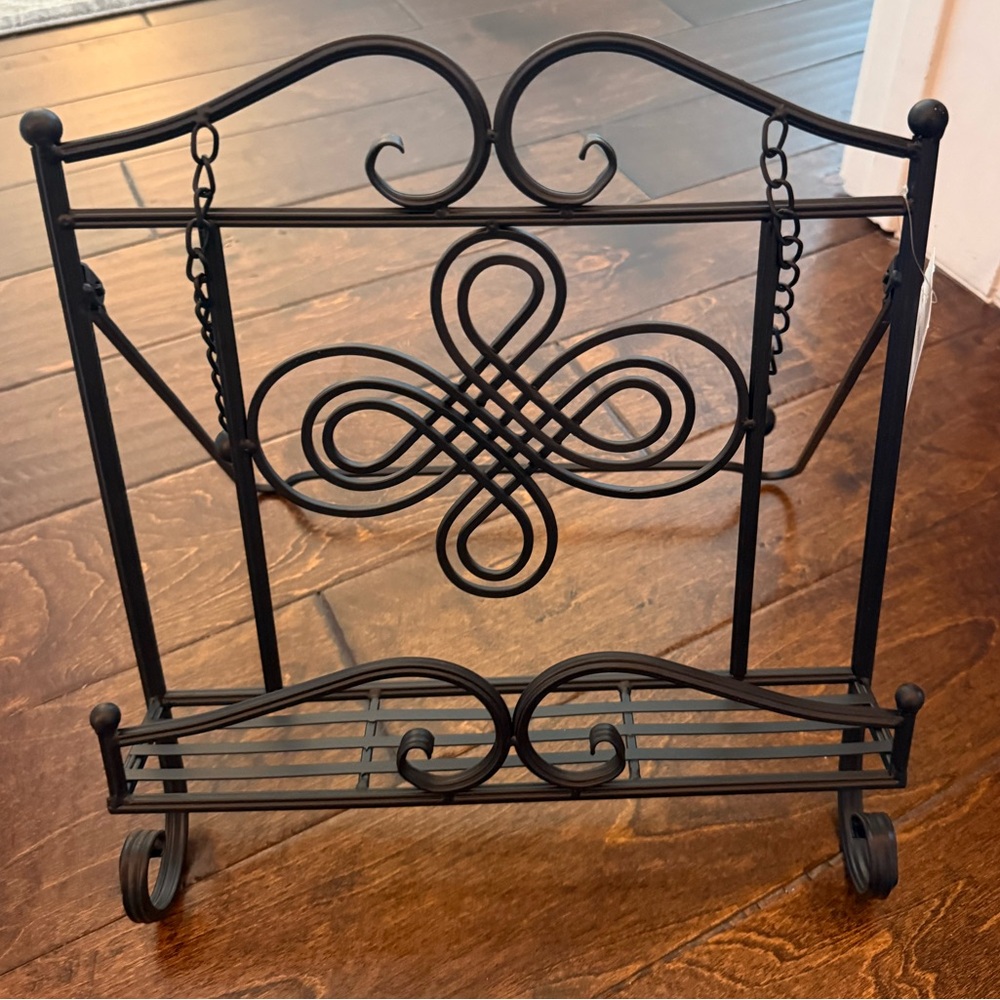 Black Wrought Iron Cookbook Stand